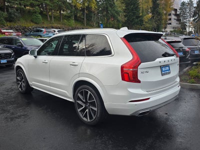 2020 Volvo XC90 Momentum