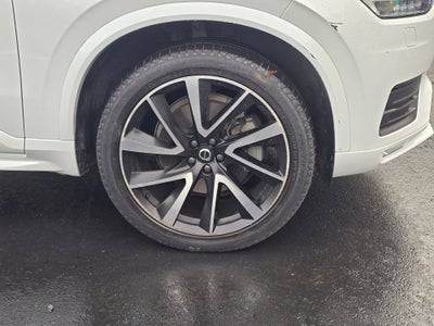2020 Volvo XC90 Momentum