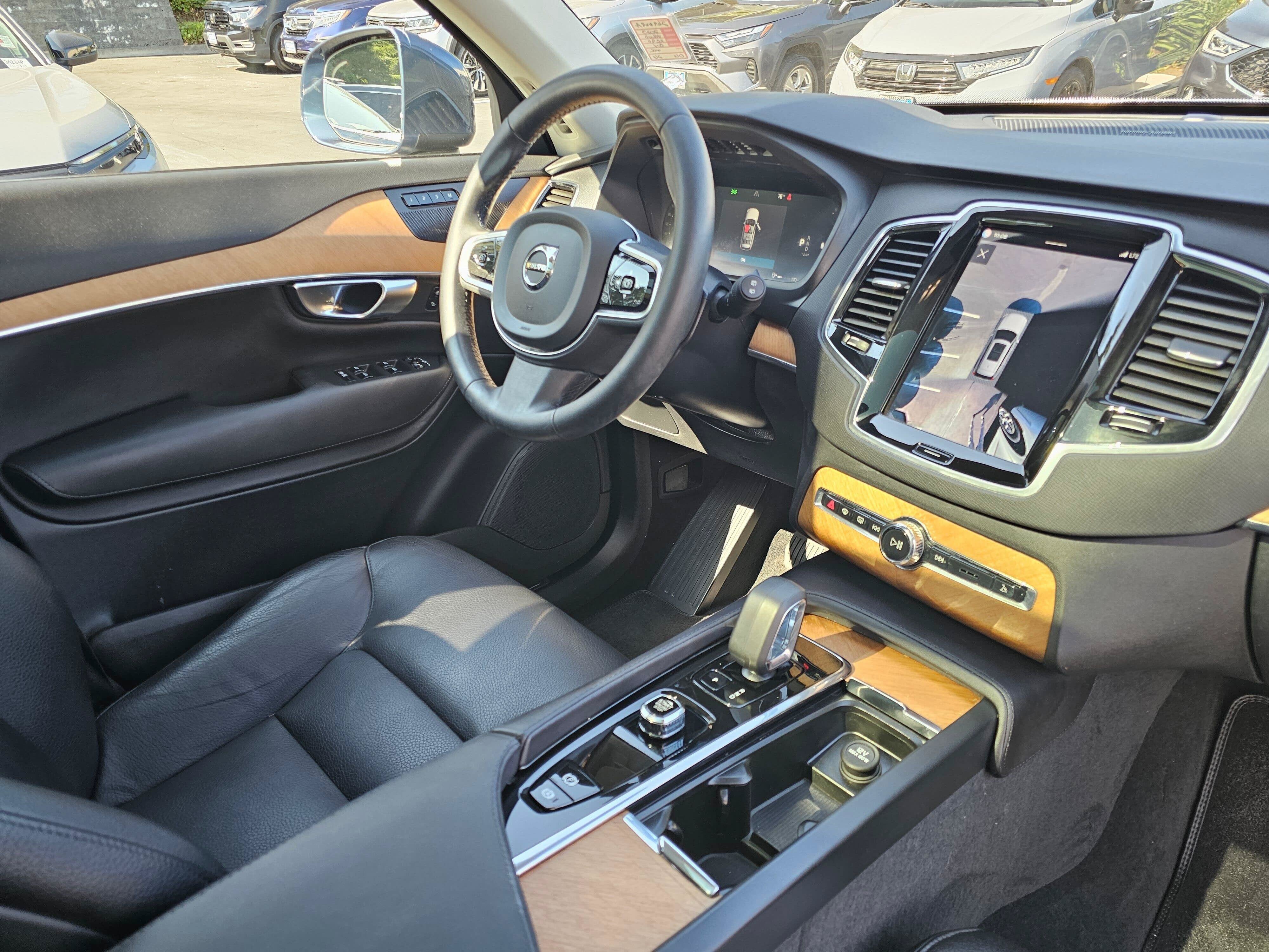 2023 Volvo XC90 Plus