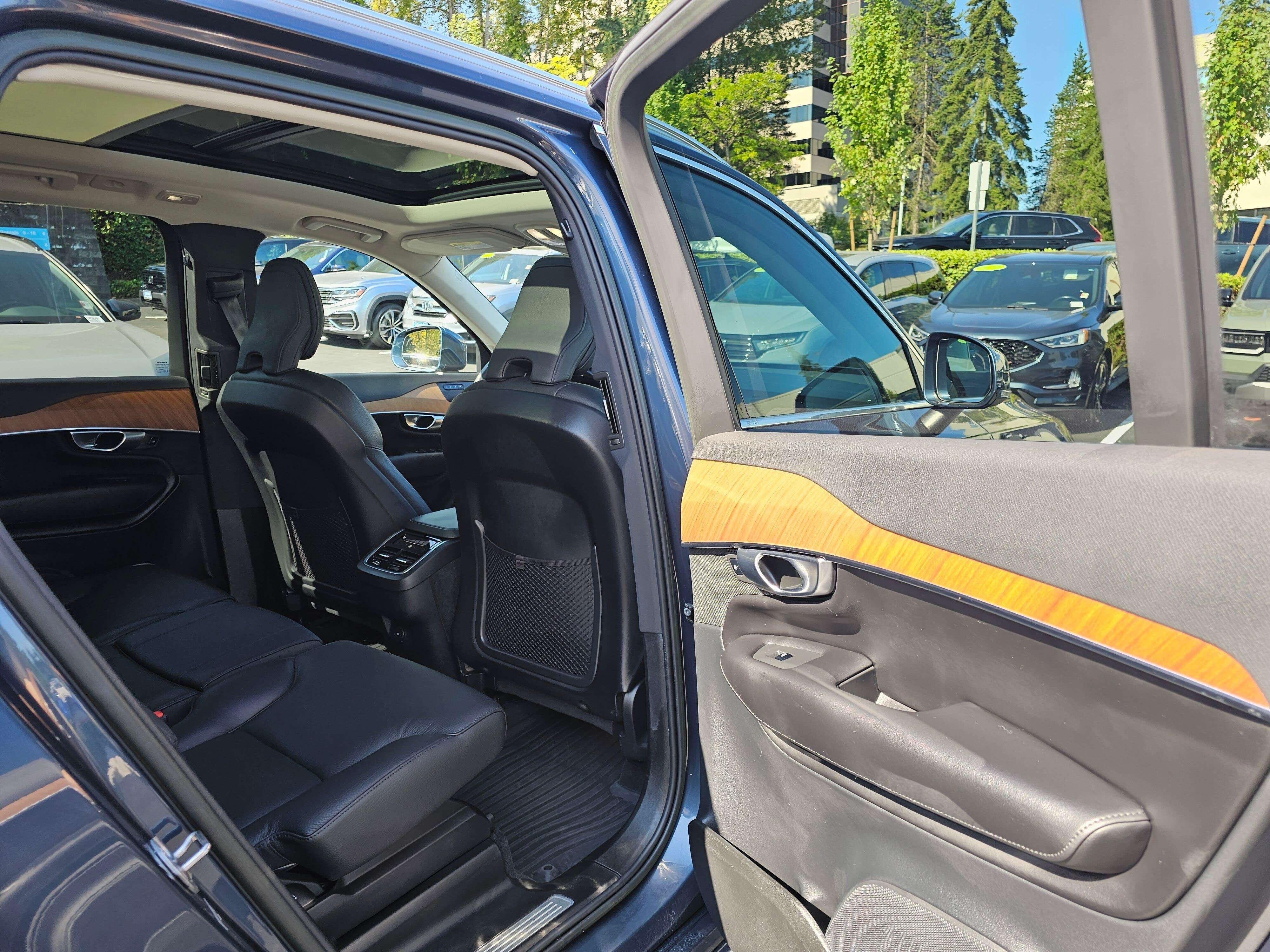2023 Volvo XC90 Plus