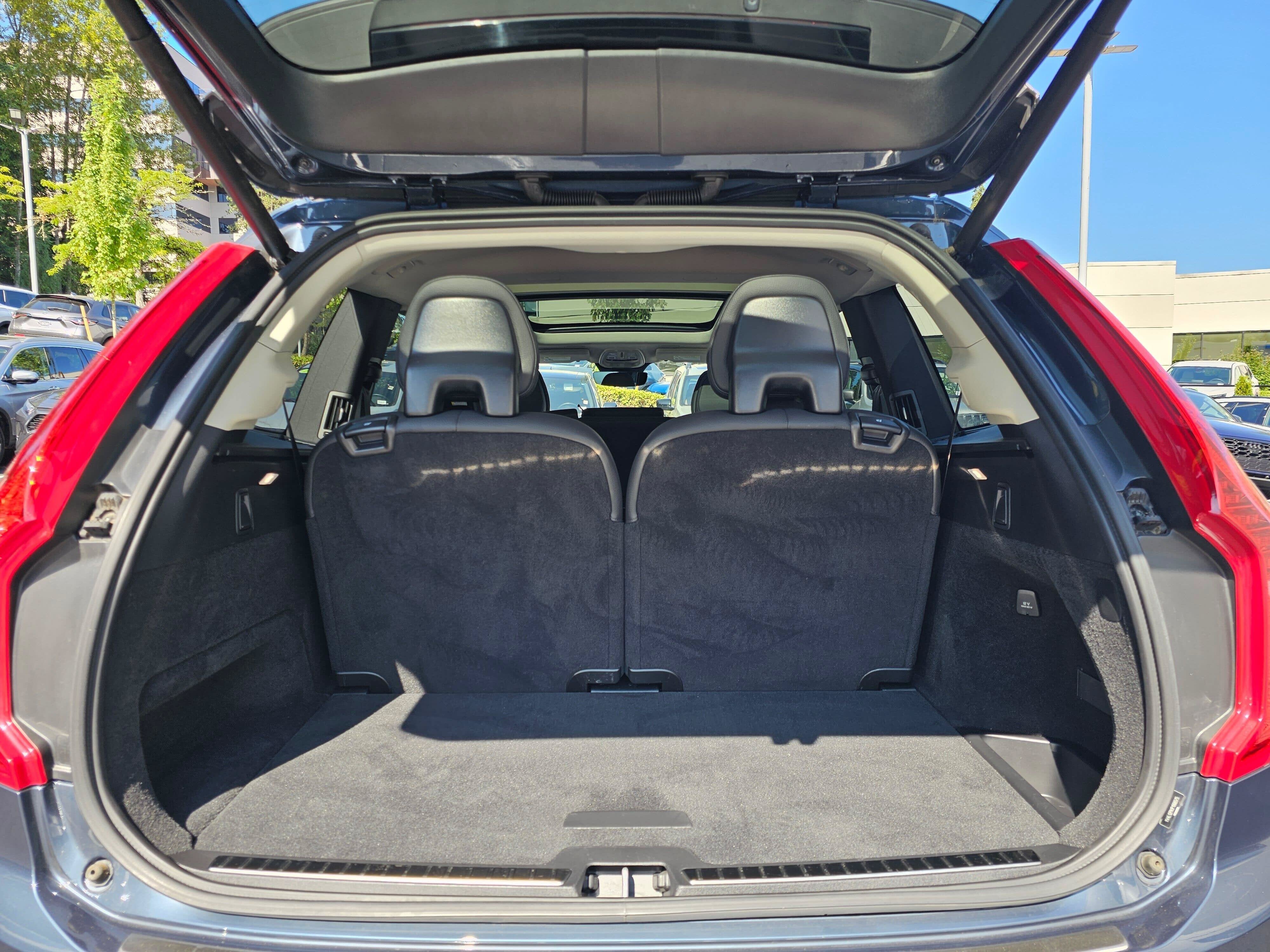 2023 Volvo XC90 Plus