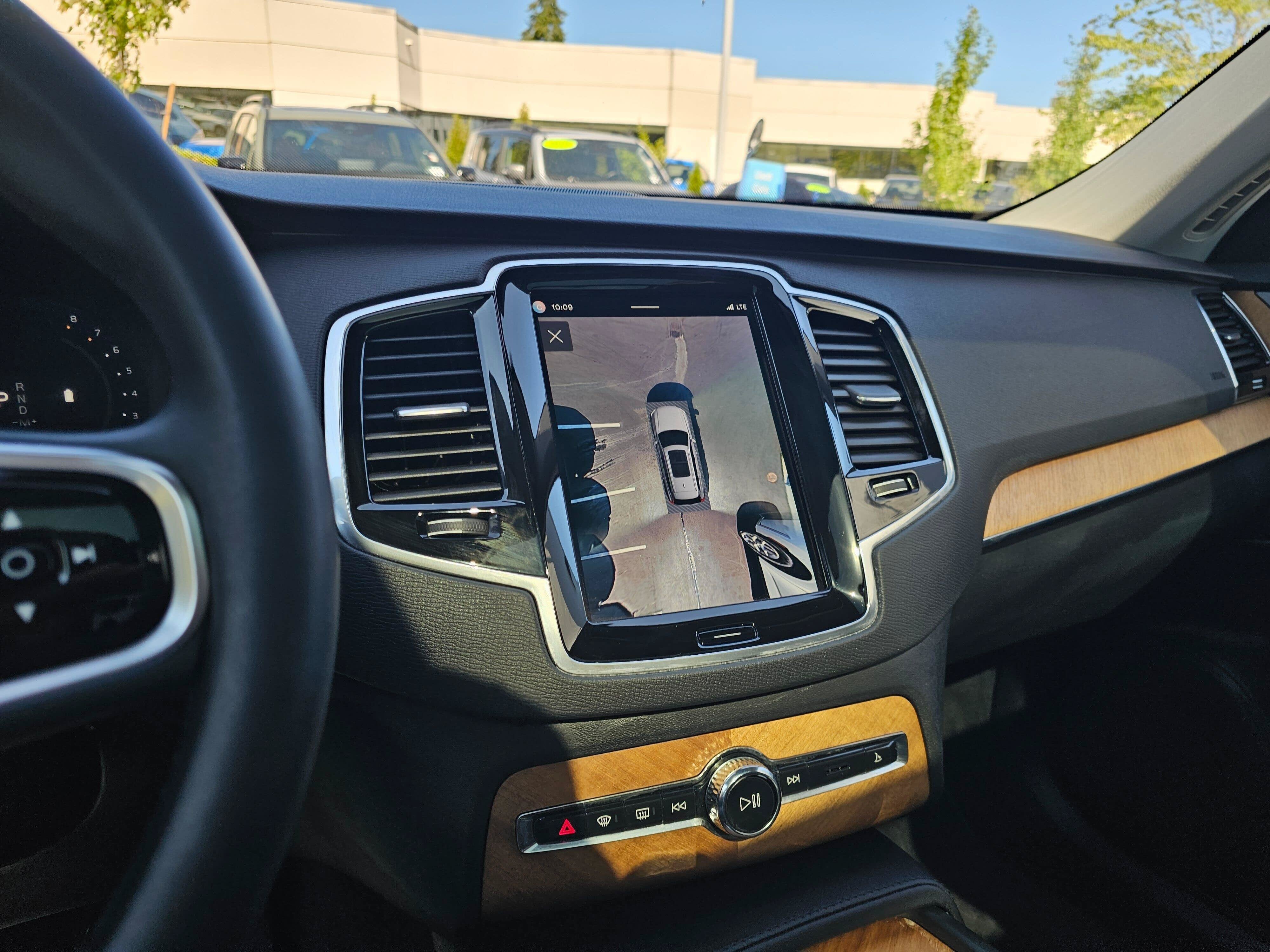 2023 Volvo XC90 Plus