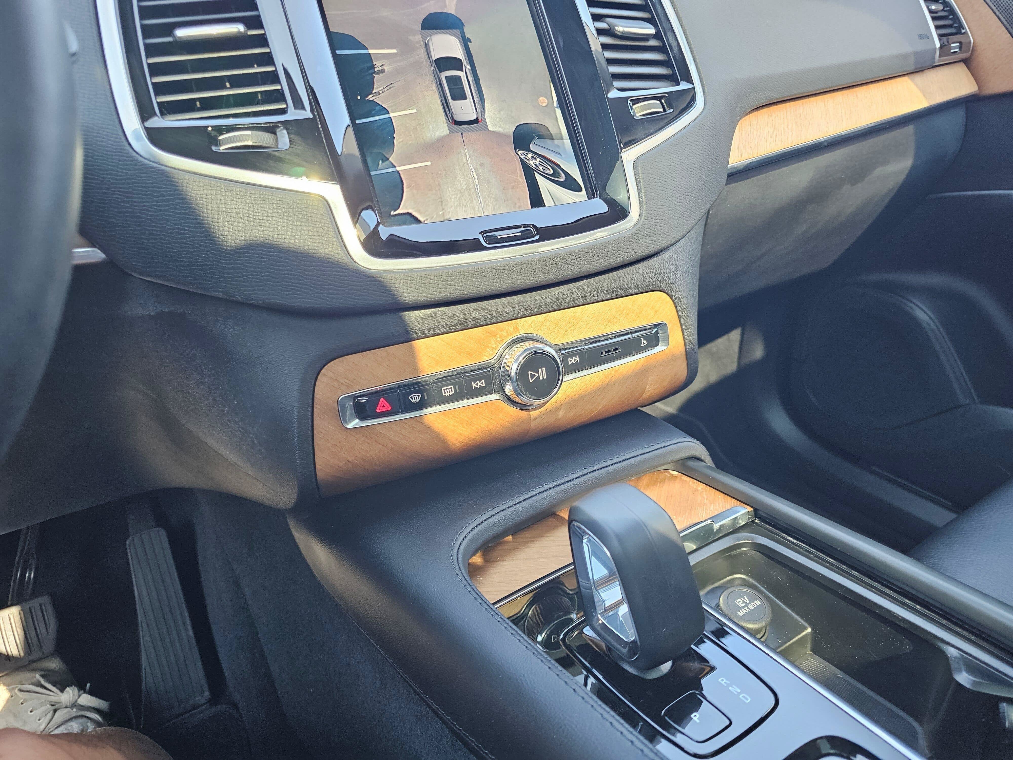 2023 Volvo XC90 Plus