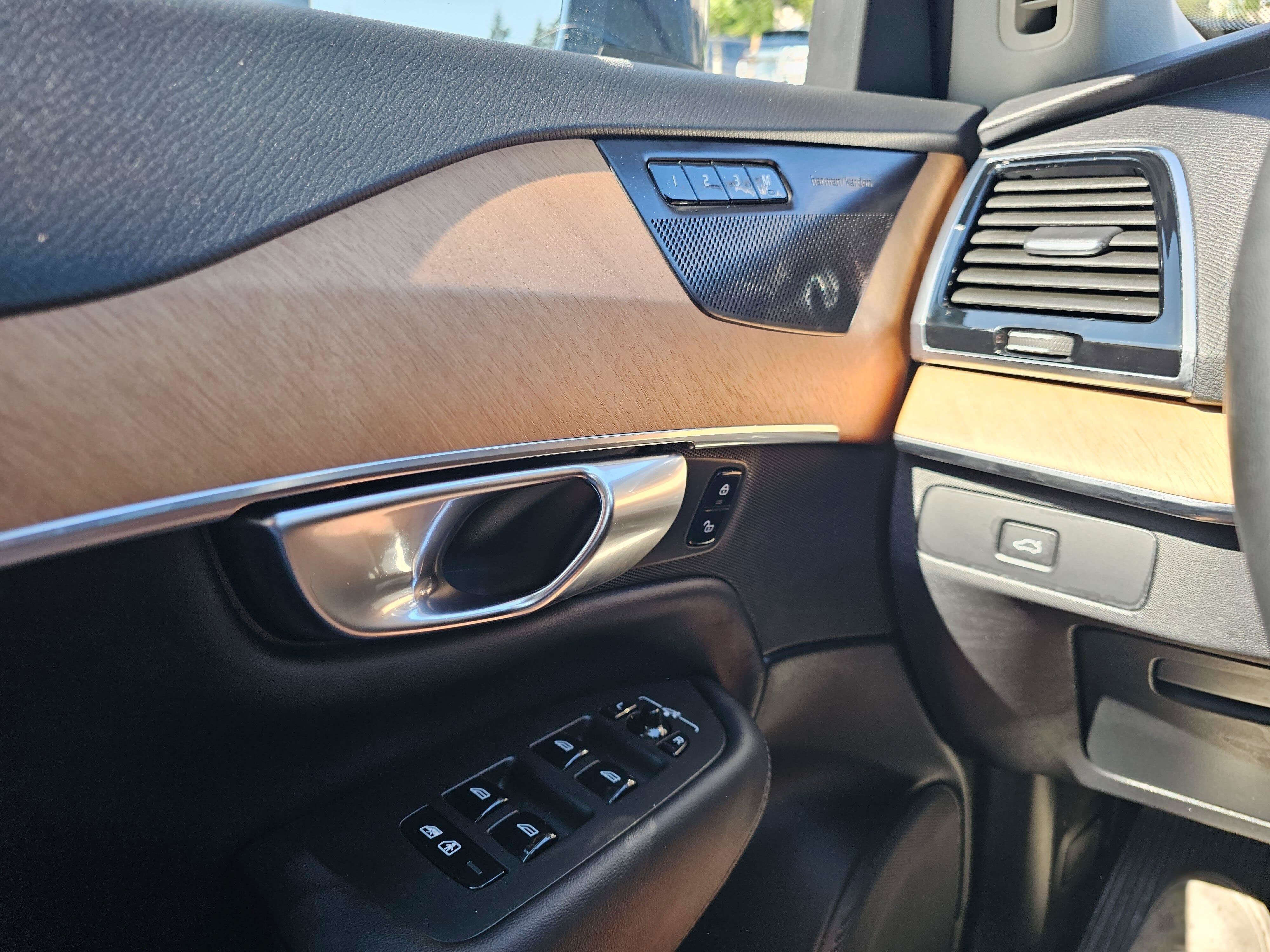 2023 Volvo XC90 Plus