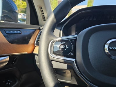 2023 Volvo XC90 Plus